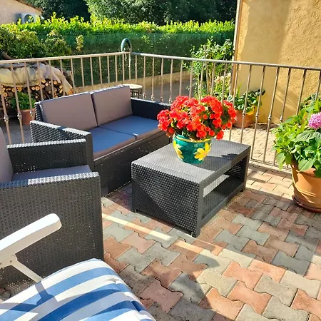 Appartement Au Calme Saint-Cezaire-sur-Siagne Exterior photo